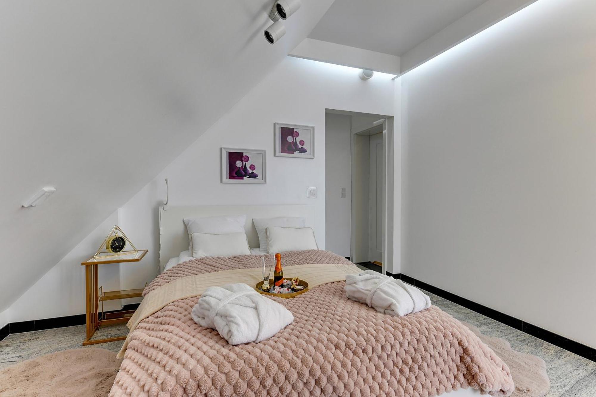 Granaria Kingdom & Happiness Premium Apartments By The River - Gratis Prosecco 格但斯克 外观 照片